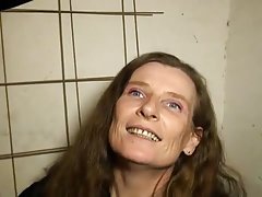 Aguardando membro a esposa de um magnata porno