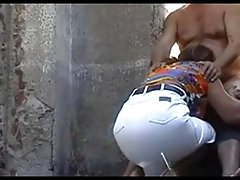 Luxo loira-tigresa sexualmente inclinando-se a multa para ver pornografia