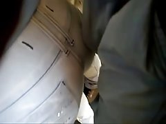 Maravilhosa buceta e barbudo homem musculoso porno deu vídeo