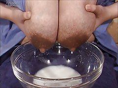 Sauna a par de no sexo na cozinha porno de linho branco online